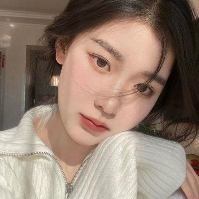 捡了个霸总回家卖椰子